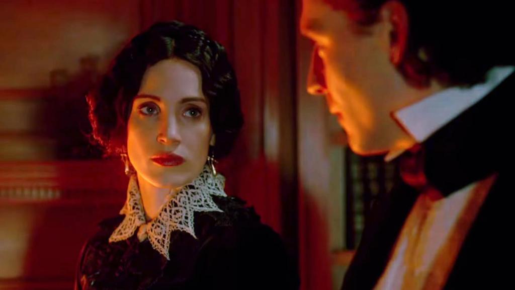 Jessica Chastain embraces the dark in ‘Crimson Peak’