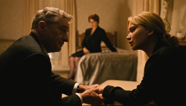robert de niro and jennifer lawrence in JOY