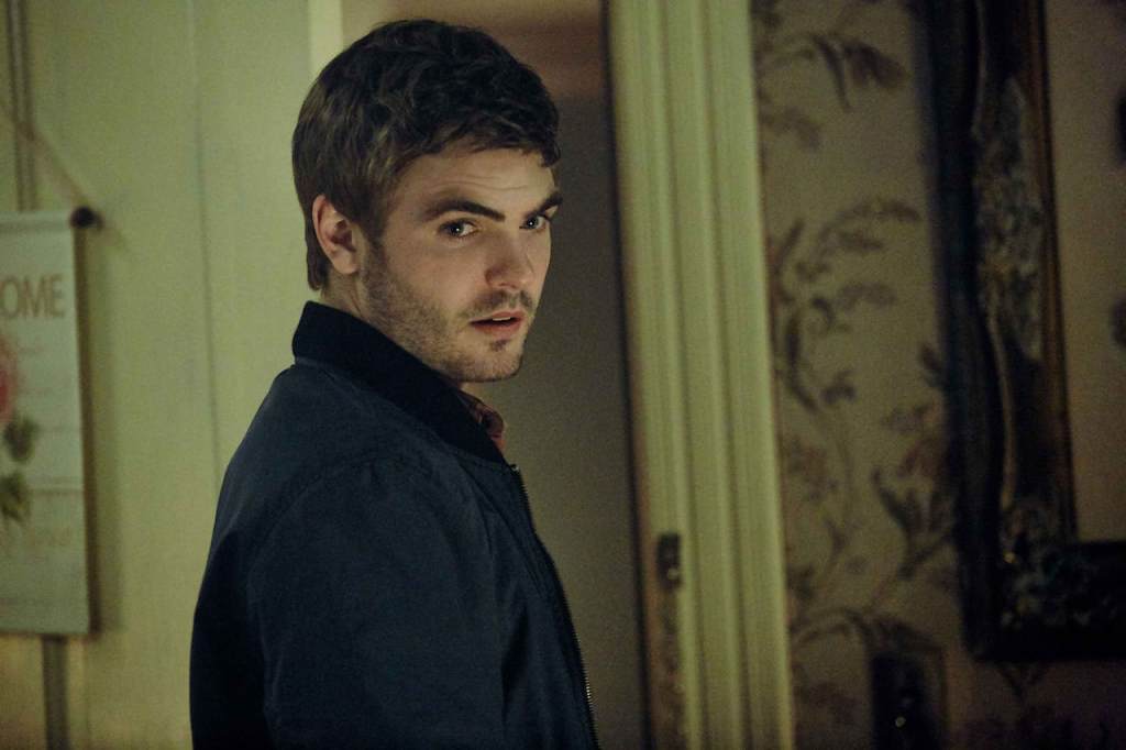 Meet Alex Roe, male lead of new horror-thriller ‘Rings’