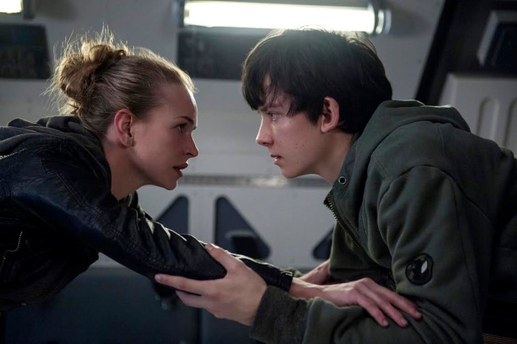 No place like Earth in romantic sci-fi ‘The Space Between Us’