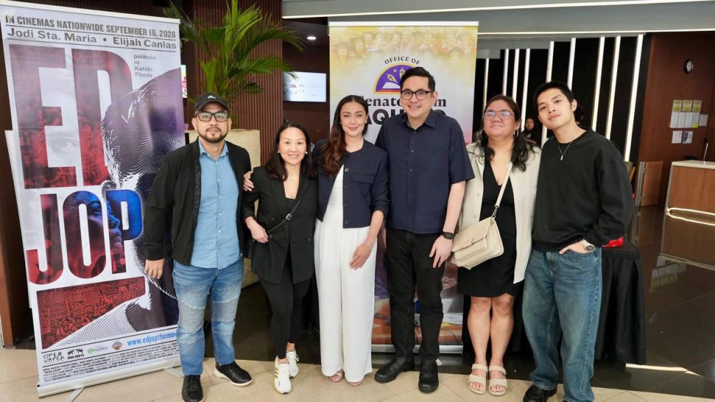 Sen. Bam Aquino joins ‘Edjop’ family in honoring Martial Law&nbsp;hero